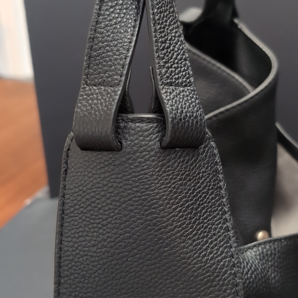 Vince Camuto Women's Black Genuine Leather Shoulder Bag/Hobo . - Picture 8 of 15